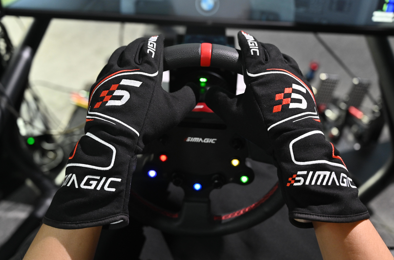 Simagic Logoed Racing Gloves - DELENordic.com