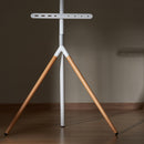 Alterzone Trio Lite Easel TV Floor Stand, White - DELENordic.com Alterzone Trio Lite golvstativ för 45